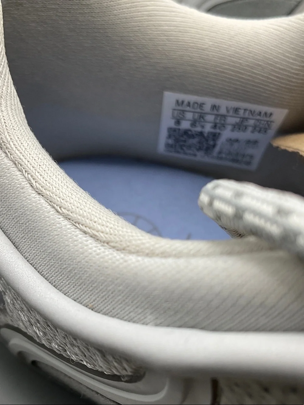 adidas Women's Light Gray and Blue Knit Athletic Sneakers, size 8